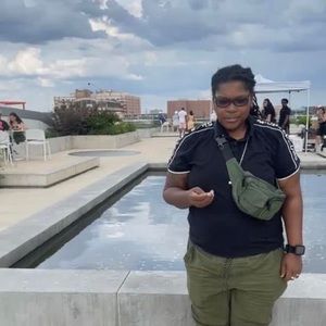Meet your Posher, Shaina